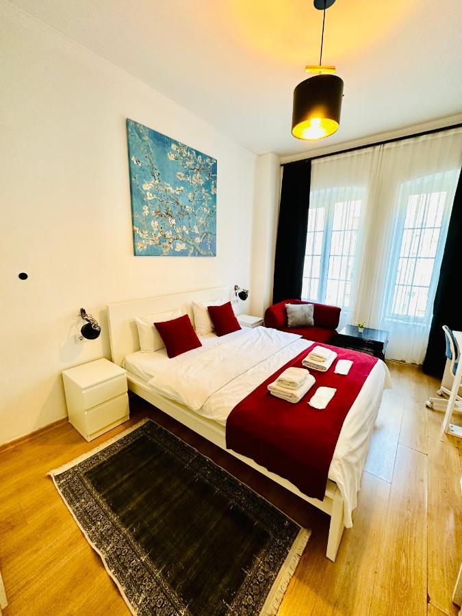 Aram Galata Suites Истанбул Екстериор снимка