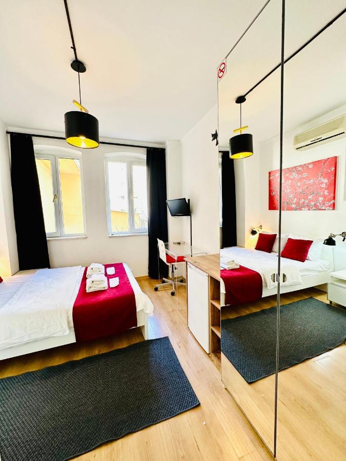Aram Galata Suites Истанбул Екстериор снимка
